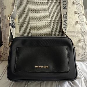 New logo nylon Michael Kors crossbody